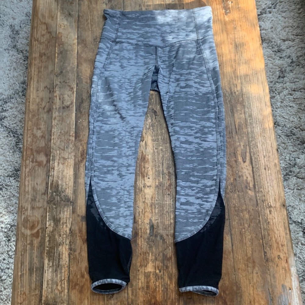 Lululemon Reversible Capri Leggings